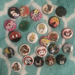 Disney Loungefly Buttons/Pins